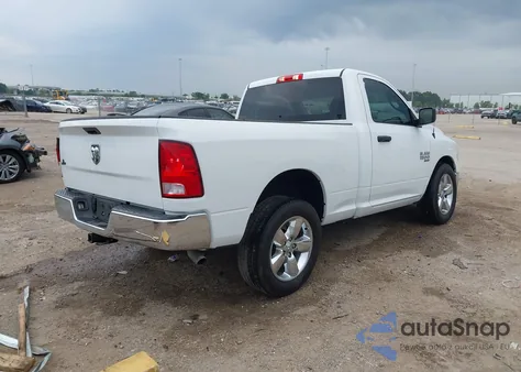 2019 Ram 1500 Classic Tradesman 4X2 6'4 Box из США, поврежденный, VIN 3C6JR6AGXKG555200